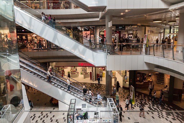 Plus le temps passe et plus il est nécessaire d’être inventif pour se démarquer de la concurrence et se faire une place sur le marché, quel que soit le secteur d’activité de votre entreprise. Une campagne marketing efficace ayant un fort impact sur les ventes d’un commerce, on peut difficilement s’en passer et il faut donc se prêter au jeu. Concours, carte à gratter, animations ou encore campagnes originales sur les réseaux sociaux : quelles sont les meilleures stratégies pour intéresser les clients et leur donner envie de participer ? Plus le temps passe et plus il est nécessaire d’être inventif pour se démarquer de la concurrence et se faire une place sur le marché, quel que soit le secteur d’activité de votre entreprise. Une campagne marketing efficace ayant un fort impact sur les ventes d’un commerce, on peut difficilement s’en passer et il faut donc se prêter au jeu. Concours, carte à gratter, animations ou encore campagnes originales sur les réseaux sociaux : quelles sont les meilleures stratégies pour intéresser les clients et leur donner envie de participer ?